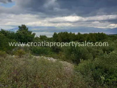 Poljoprivredno zemljište 5.192 m², Otok Brač, pogled na more