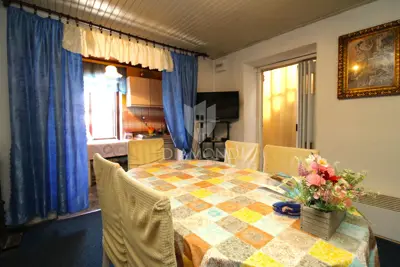 Haus 60 m², Sušačka Draga - Hof und Parkplatz - 4