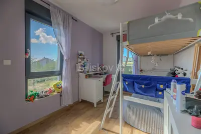 Kuća 169 m², Remete - moderna dvojna kuća - 14