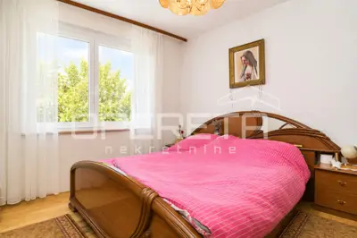 House 220 m², Sveti Ivan Zelina - ground floor and attic - 4