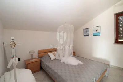 House 1,179 m², Loborika - peaceful surroundings near Pula - 20