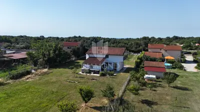 House 1,179 m², Loborika - peaceful surroundings near Pula - 5