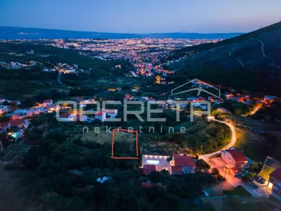 Klis, građevinsko zemljište, pogled na Split