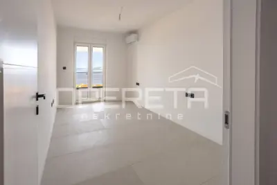 Čiovo / Penthouse s panoramskim pogledom na more – useljiv - 14