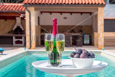 Apartmenthaus mit Pool in Toplage in Pula - 3