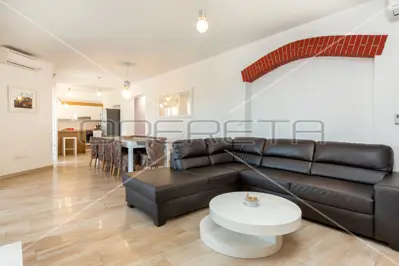 Apartmenthaus mit Pool in Toplage in Pula - 14