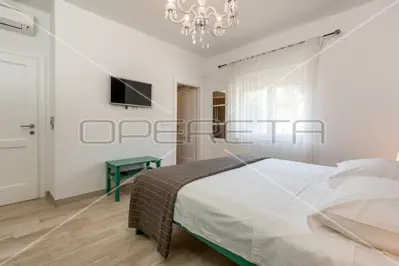 Apartmenthaus mit Pool in Toplage in Pula - 17