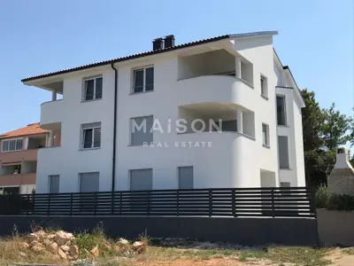 Stan 59 m², Malinska na Krku, pogled na more i lođa