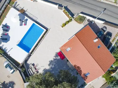 Villa 180 m², Krk - pool and grounds 692 m² - 2