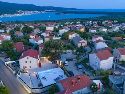 Villa 180 m², Krk - pool and grounds 692 m² - 3
