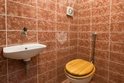 House 160 m², Pribić - quiet location by the forest - 15