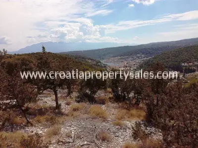 Grundstück, Brač, 19 100 m², 130 000 € - 4