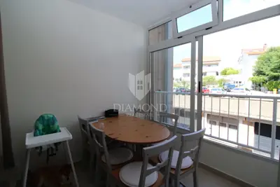 Wohnung, Krk, 2 Schlafzimmer, zwei Terrassen und Garage