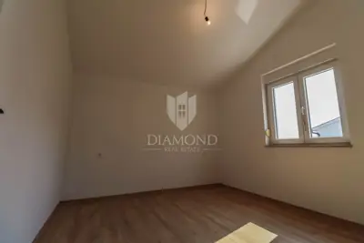 Stan, Šišan, 1. kat duplex kuće, 3 spavaće sobe - 5