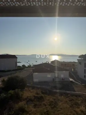 Šibenik, Žaborić, 2-sobni stan, 68,53 m², 200 metara od mora