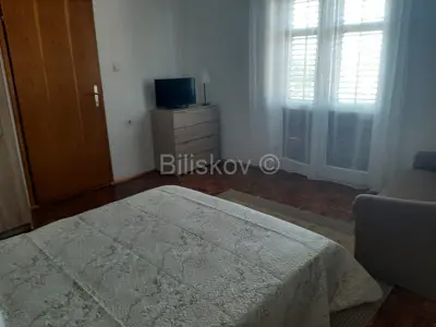 Ugljan, Preko, samostojeća kuća, odlična lokacija - 3