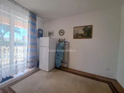 Apartmenthaus in Malinska, 4 Etagen und mehrere Wohneinheiten - 9