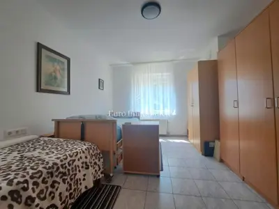 Apartmenthaus in Malinska, 4 Etagen und mehrere Wohneinheiten - 10