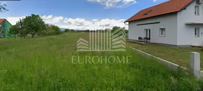 Agricultural land 8,848 m², Brezovica - along an asphalt road - 2