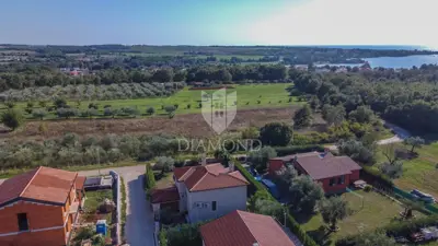 Villa 184 m², Novigrad Umgebung - Pool und 3 Schlafzimmer