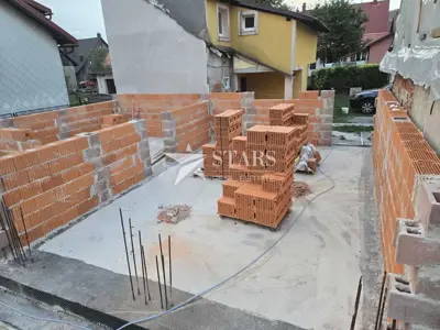 Haus 85 m², Delnice - 3 Schlafzimmer und Wohnzimmer - 6