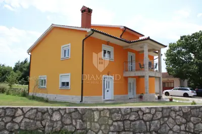 Kuća 280 m², Labin - obnovljena 2016.