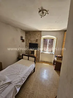 Apartment 70 m², Kaštela - first row to the sea - 2