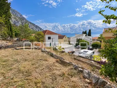 Haus zur Renovierung mit Nebengebäude auf 721 m², Gradac - 10