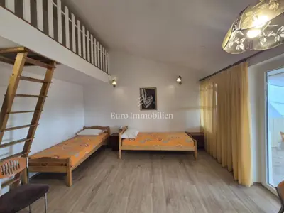 Vodice - Haus mit 3 Wohnungen - 13