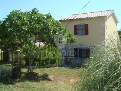 Stone house 90 m², Labin surroundings - renovated and quiet location - 2