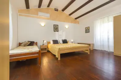 Stone house 90 m², Labin surroundings - renovated and quiet location - 20