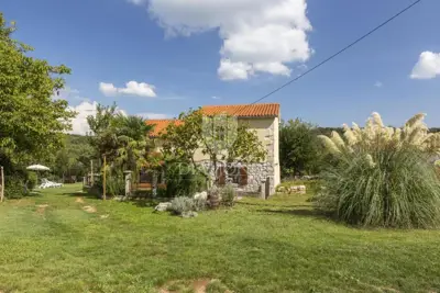 Stone house 90 m², Labin surroundings - renovated and quiet location - 17