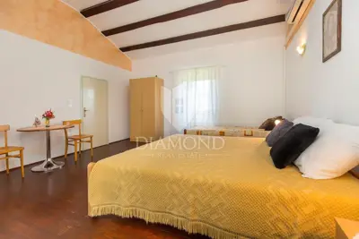 Stone house 90 m², Labin surroundings - renovated and quiet location - 14