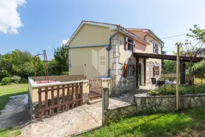 Kamena kuća 90 m², Labin okolica - renovirana i mirna lokacija
