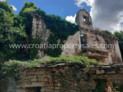 House 122 m², island of Brač - partial sea view - 9