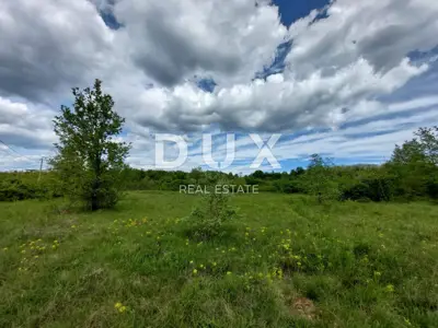 Građevinsko zemljište 11.116 m², Labin - za investiciju