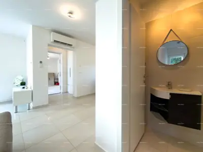 House 130 m², Premantura - open sea view - 12