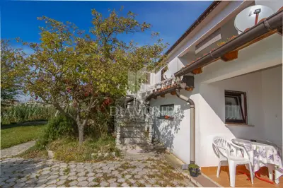 Haus 358 m², Vižinada - 5 Apartments und Blick auf die Landschaft - 7
