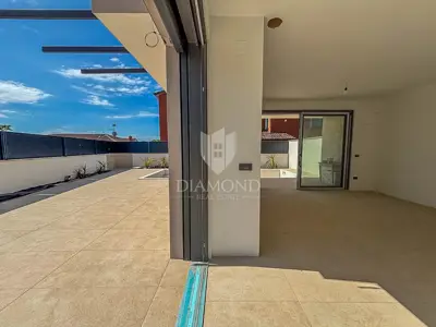 Dvojna kuća 110 m², Umag - bazen i terasa - 12