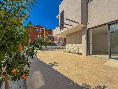 Dvojna kuća 110 m², Umag - bazen i terasa - 4