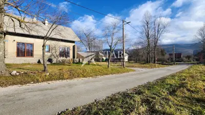 Kuća 260 m², Lič - 2 spavaće sobe i terasa - 3