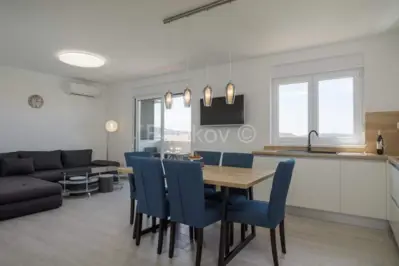 Stan, Seget Donji - dvosoban, balkon i parkirno mjesto - 2