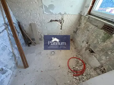 Kuća 50 m², Šišan - kamena kuća u fazi adaptacije - 7