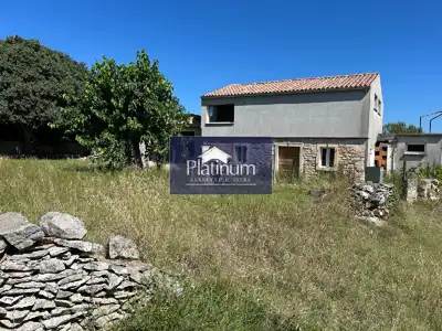 Haus 50 m², Šišan - Steinhaus in der Adaptierungsphase