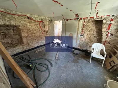 Kuća 50 m², Šišan - kamena kuća u fazi adaptacije - 5