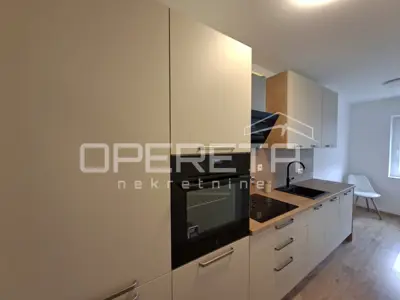 Vollstaendig renovierte, eingerichtete und moeblierte 3-Zimmer-Wohnung - 9