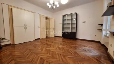 Zagreb, Centar trosoban p.p-ured 83 m², visoko prizemlje - 3