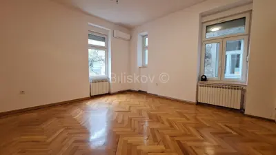 Zagreb, Centar trosoban p.p-ured 83 m², visoko prizemlje - 9