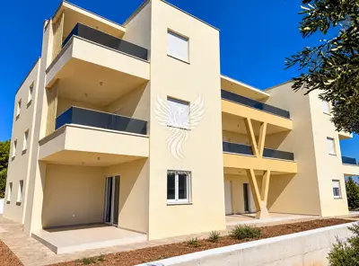 Wohnung 88,7 m², Vodice - Garten, 2 Schlafzimmer