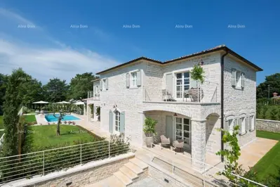 Haus zum Kauf in Poreč, 359 m² - 2